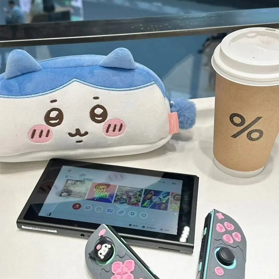 Large-Capacity Plush Pencil Case Featuring Cat, Rabbit, and Hamster Designs - Ideal Gift for Friends and Essential Desk Supplies for School and Office